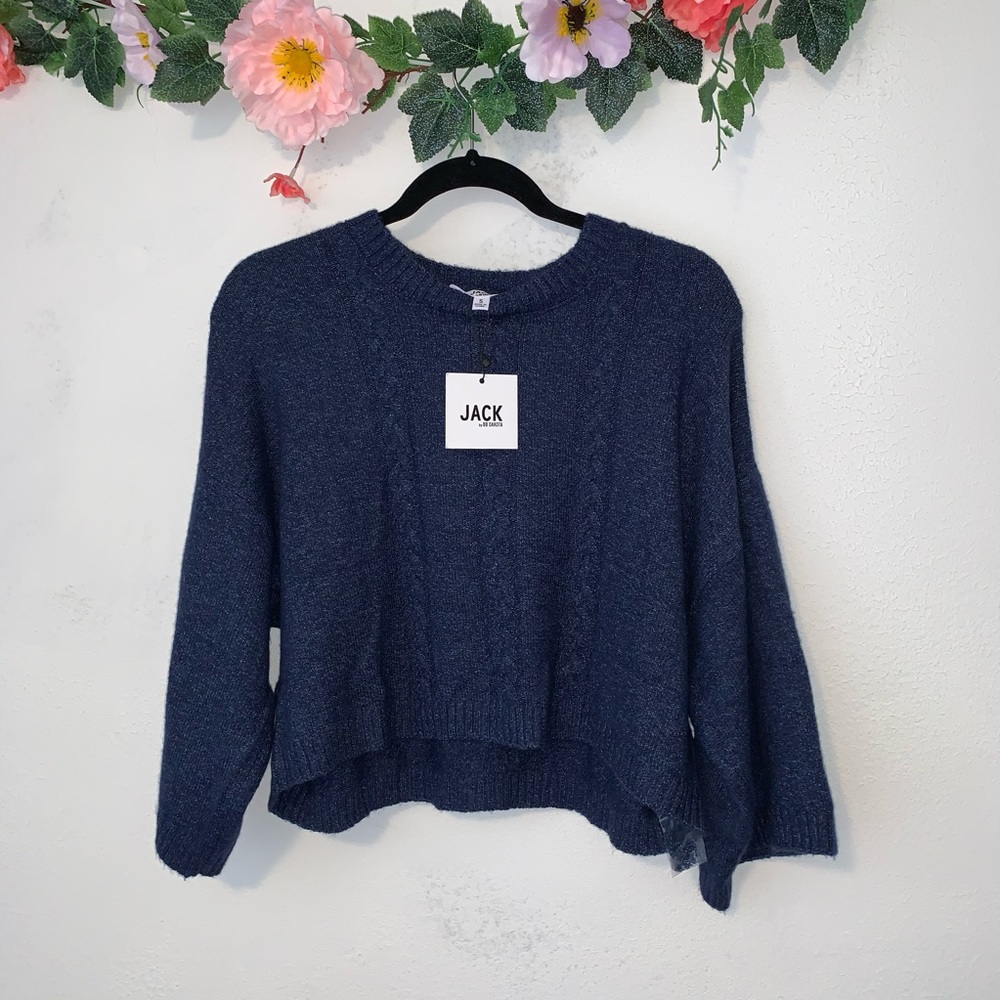 NWT sweater size small